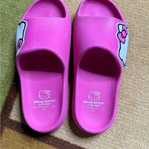 Hello Kitty Fuchsia Kids Slippers